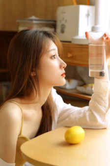堕落的女教师动漫